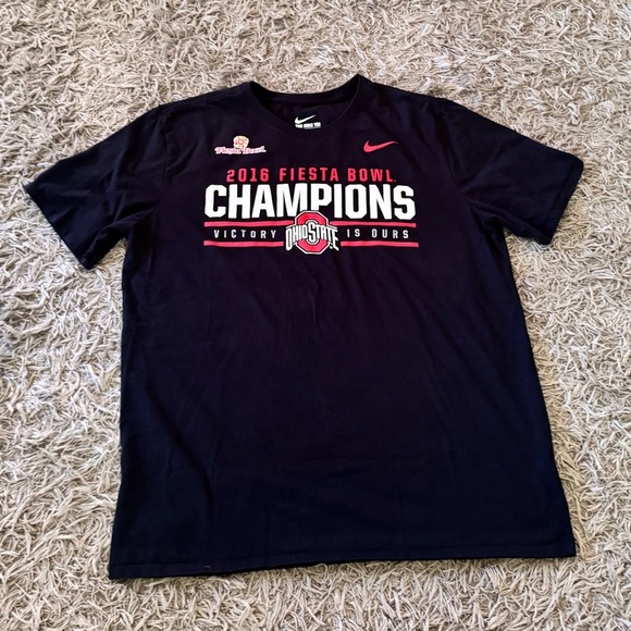 Nike Ohio State Buckeyes 2016 Fiesta Bowl Champs Men Size XL - Picture 1 of 4